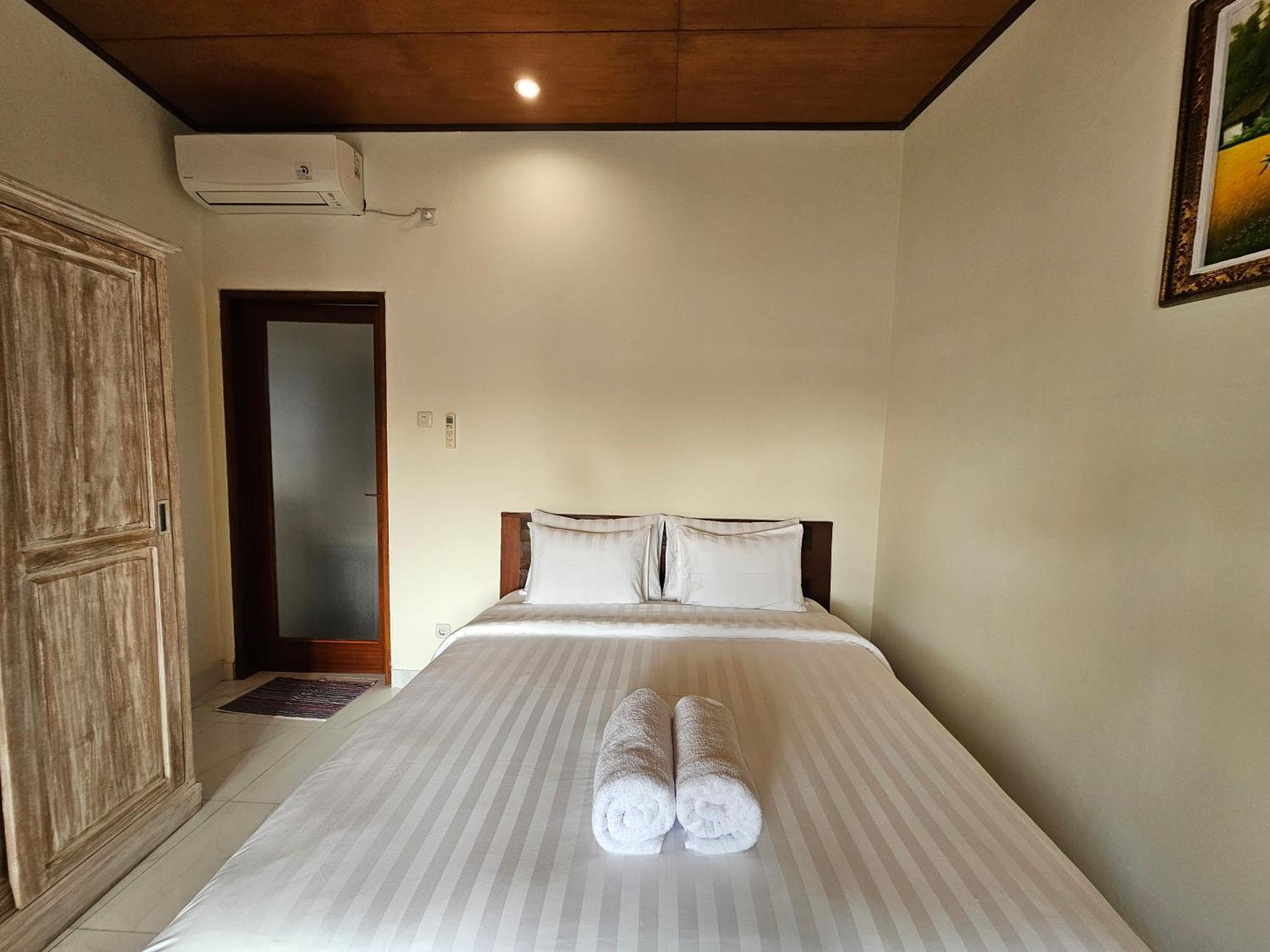 Tegalsari Guest House Canggu エクステリア 写真