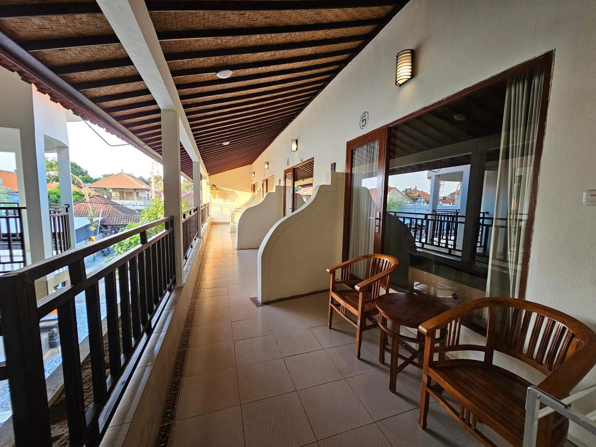 Tegalsari Guest House Canggu エクステリア 写真